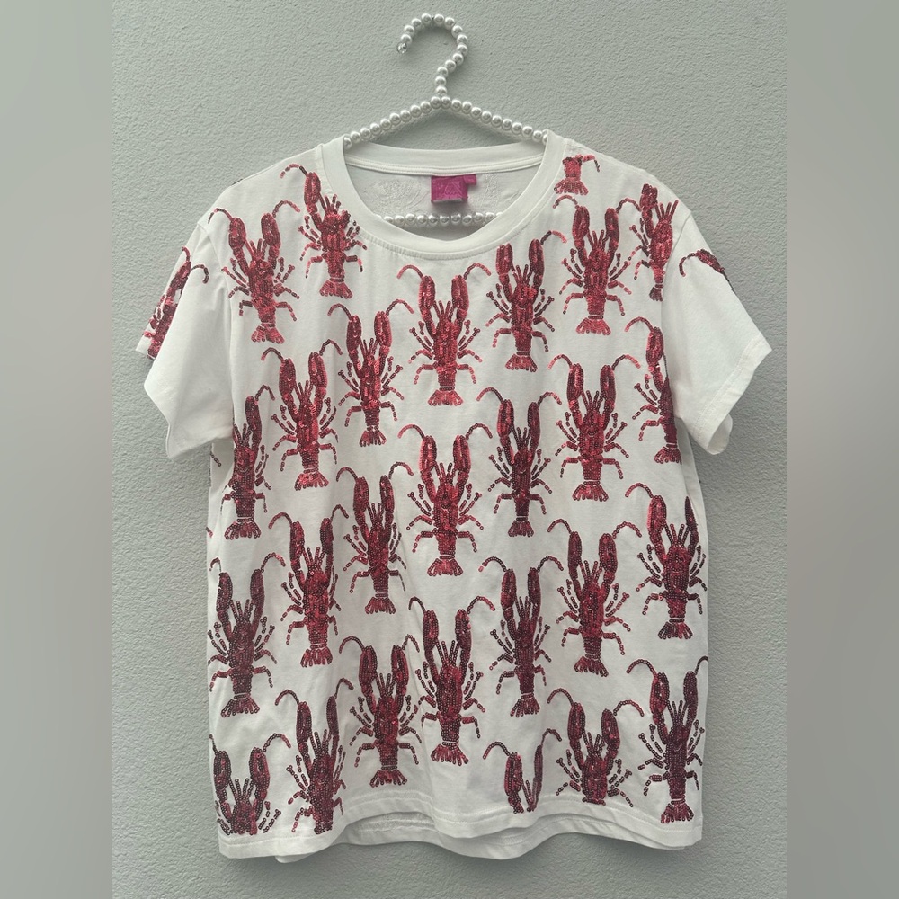BRAND NEW • QUEEN OF SPARKLES • QOS • CRAWFISH T-SHIRT • SIZE XS